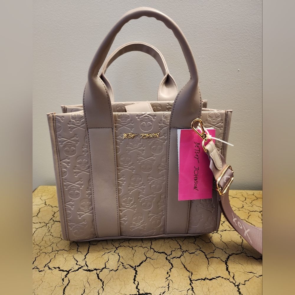 Betsey Johnson skull crossbones taupe tote crossbody w coin purse